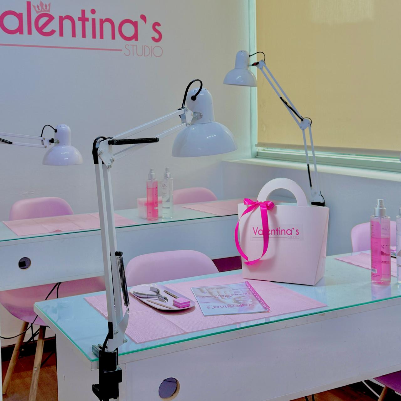 Lámpara de Mesa Ajustable: ¡Iluminación sin Ocupar Espacio! - Imagen 2